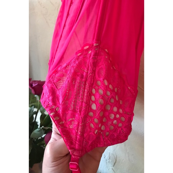 💞Victoria’s Secret, Hot Pink Lacey Corset/Negligee💞 Circa mid 2010’s, Size 34 C - Picture 13 of 16